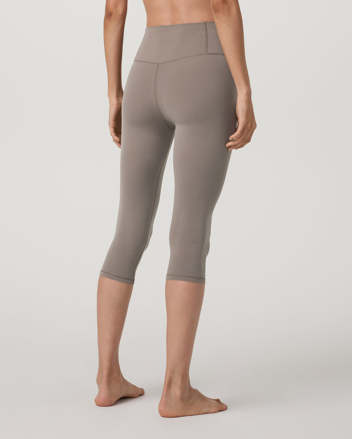 Vuori Vuori AllTheFeels™ Crop Legging Smokey Taupe Leggings