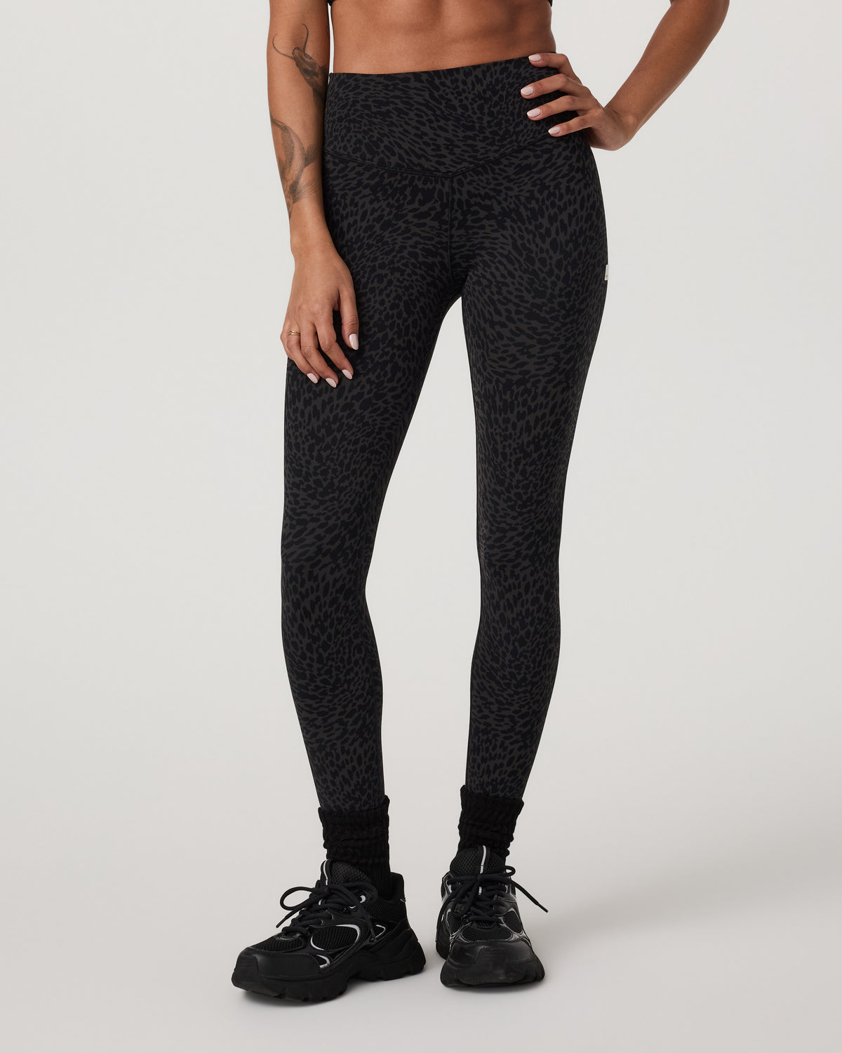 Vuori Vuori AllTheForm™ Legging Black Blurred Torrent Legging