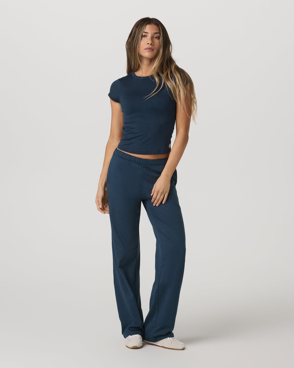 Vuori Women's Halo Modern Straight Leg Pant Blue Coast Heather