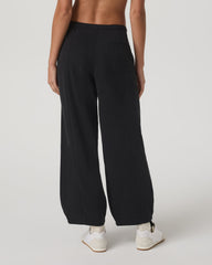 Vuori Sedona Barrel Sweatpant Women's Black Relaxed Fit Pants