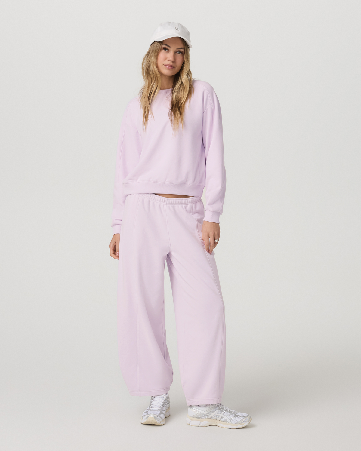 Vuori Sedona Barrel Sweatpant Women's Lilac Breeze Sweatpants