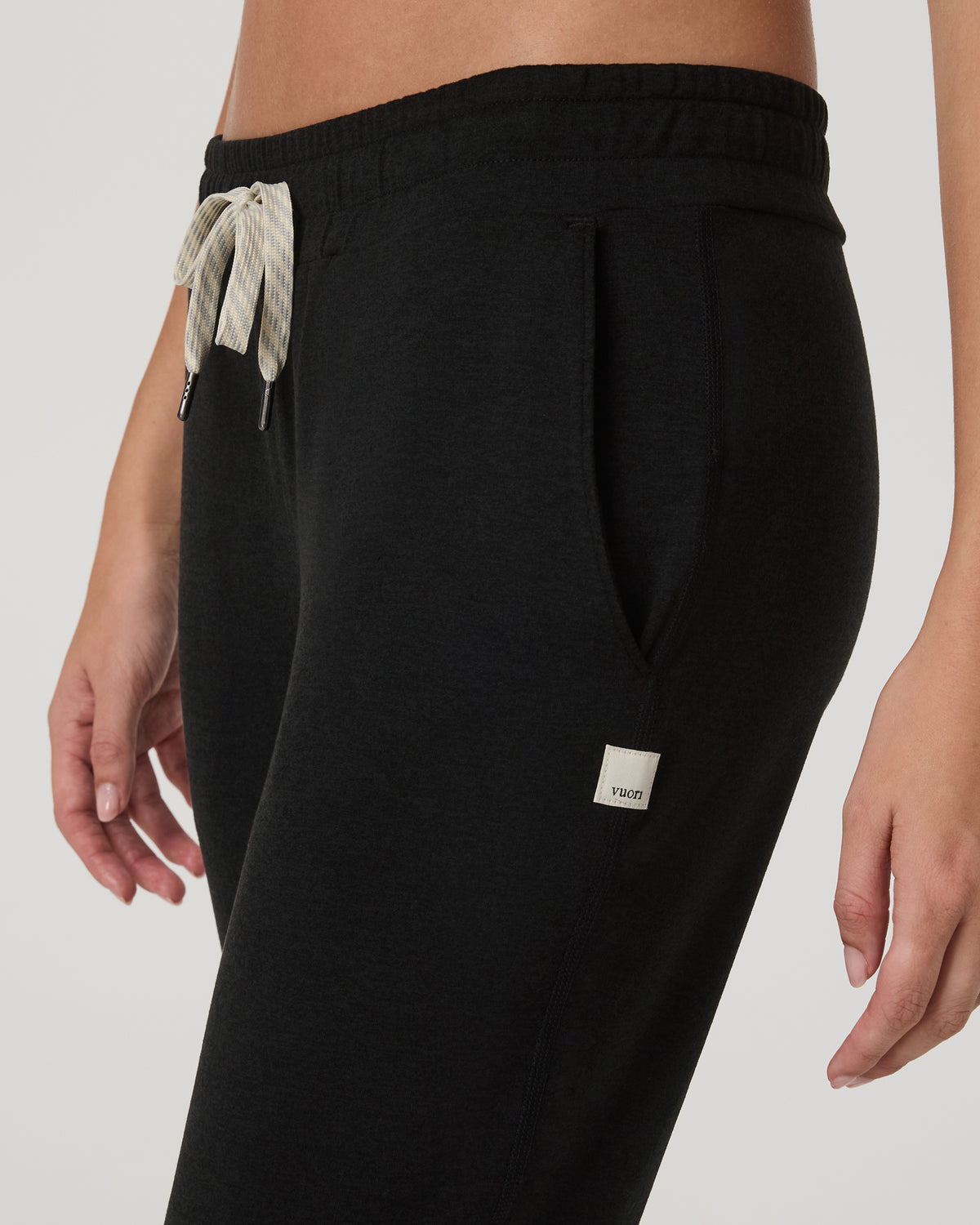 Vuori Performance Jogger Black Heather Sweatpants