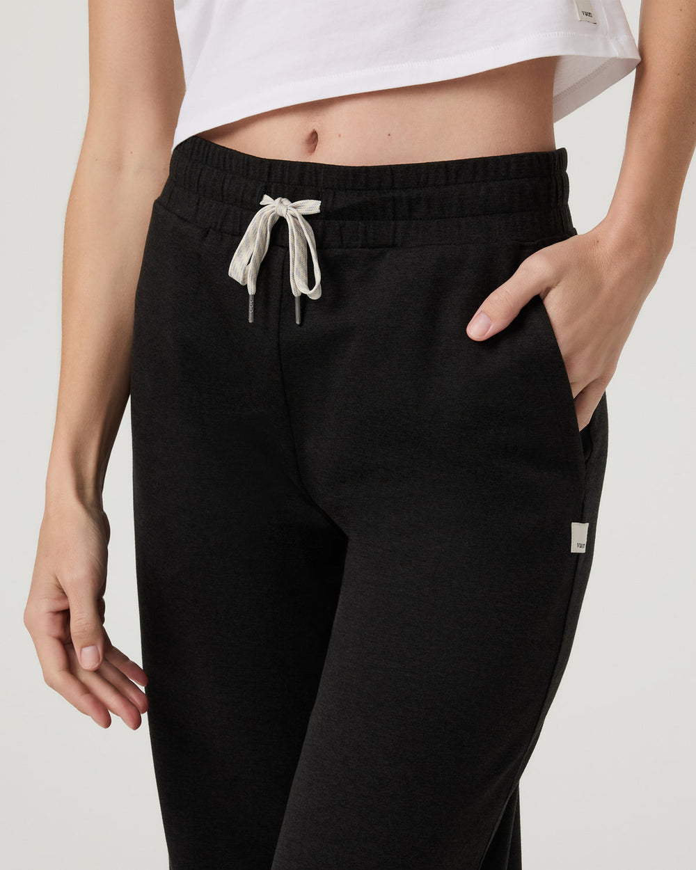 Vuori Halo Essential Wideleg - Short Black Heather
