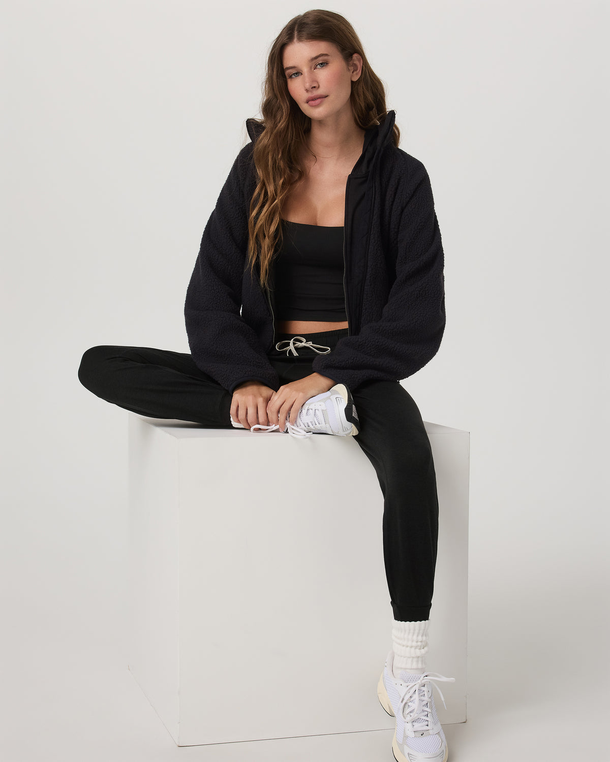 Vuori Performance Jogger - Long Black Heather Long Joggers