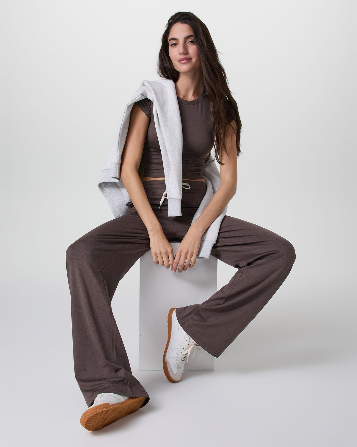 Vuori Halo Essential Wideleg Pant Java Heather