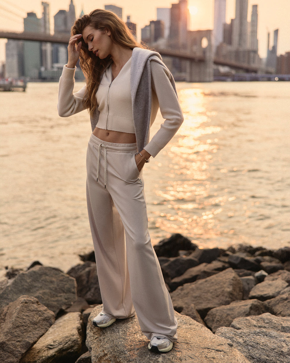 Vuori Halo Essential Wideleg Ecru Heather