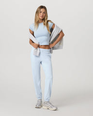 Vuori Women's Halo Modern Sweatpant Soft Sky Heather
