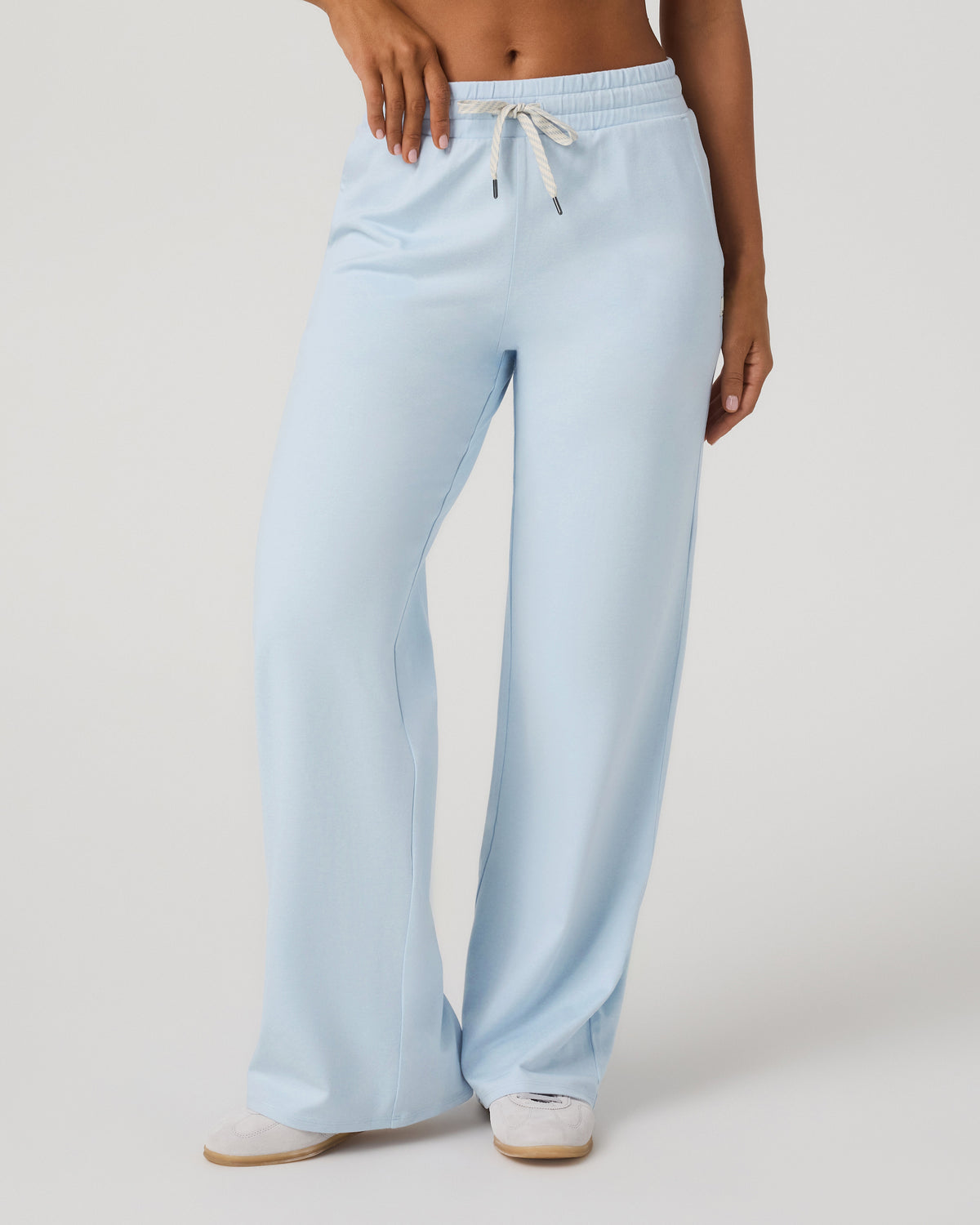 Vuori Halo Essential Wideleg - Short Soft Sky Heather Pants