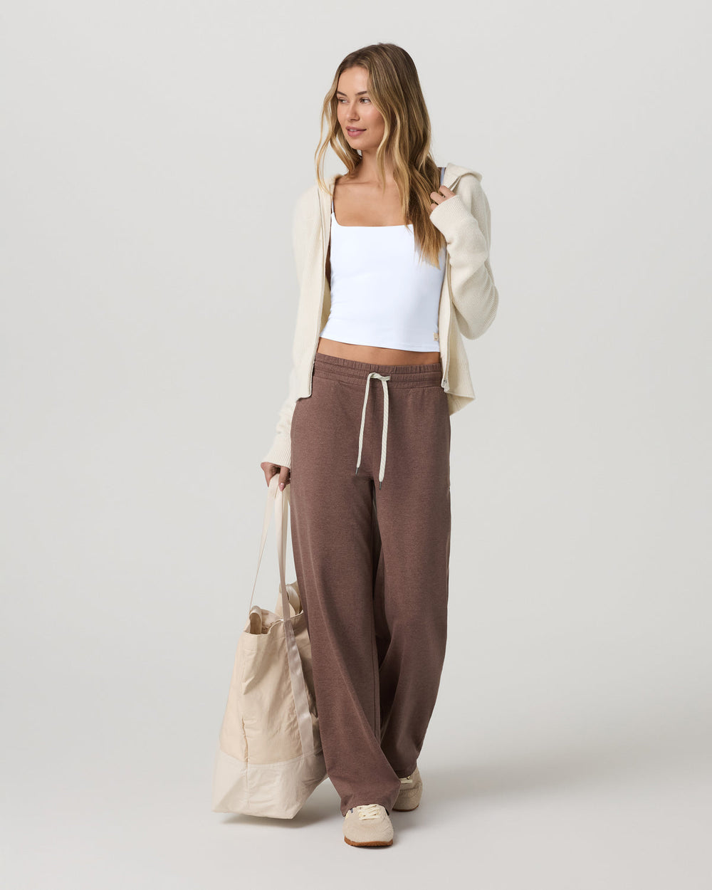 Vuori Halo Essential Wideleg Pant Women's Sable Heather Pant