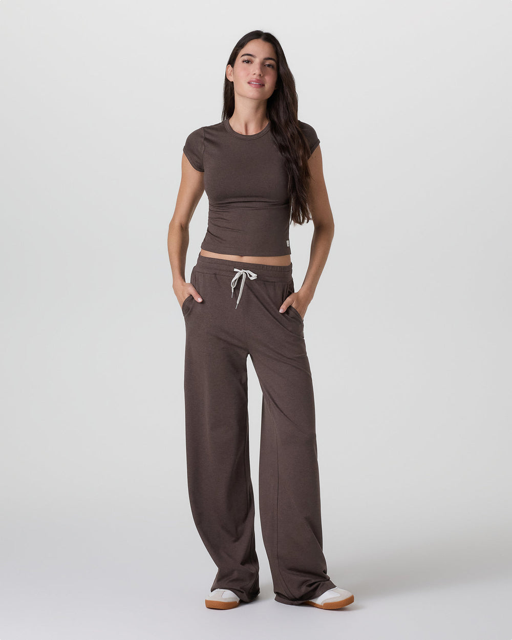 Vuori Halo Essential Wideleg Pant - Short Java Heather