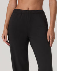 Vuori Women's Halo Modern Strght Leg Pant - Short Solid Black