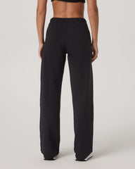 Vuori Women's Halo Modern Strght Leg Pant - Short Solid Black