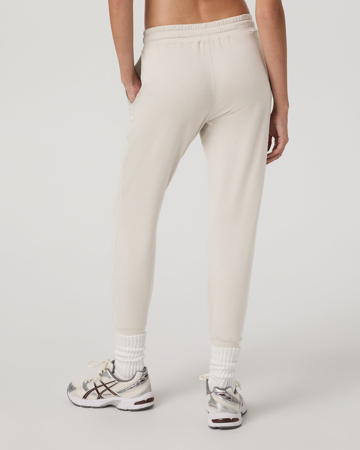 Vuori Performance Jogger - Long Ecru Heather