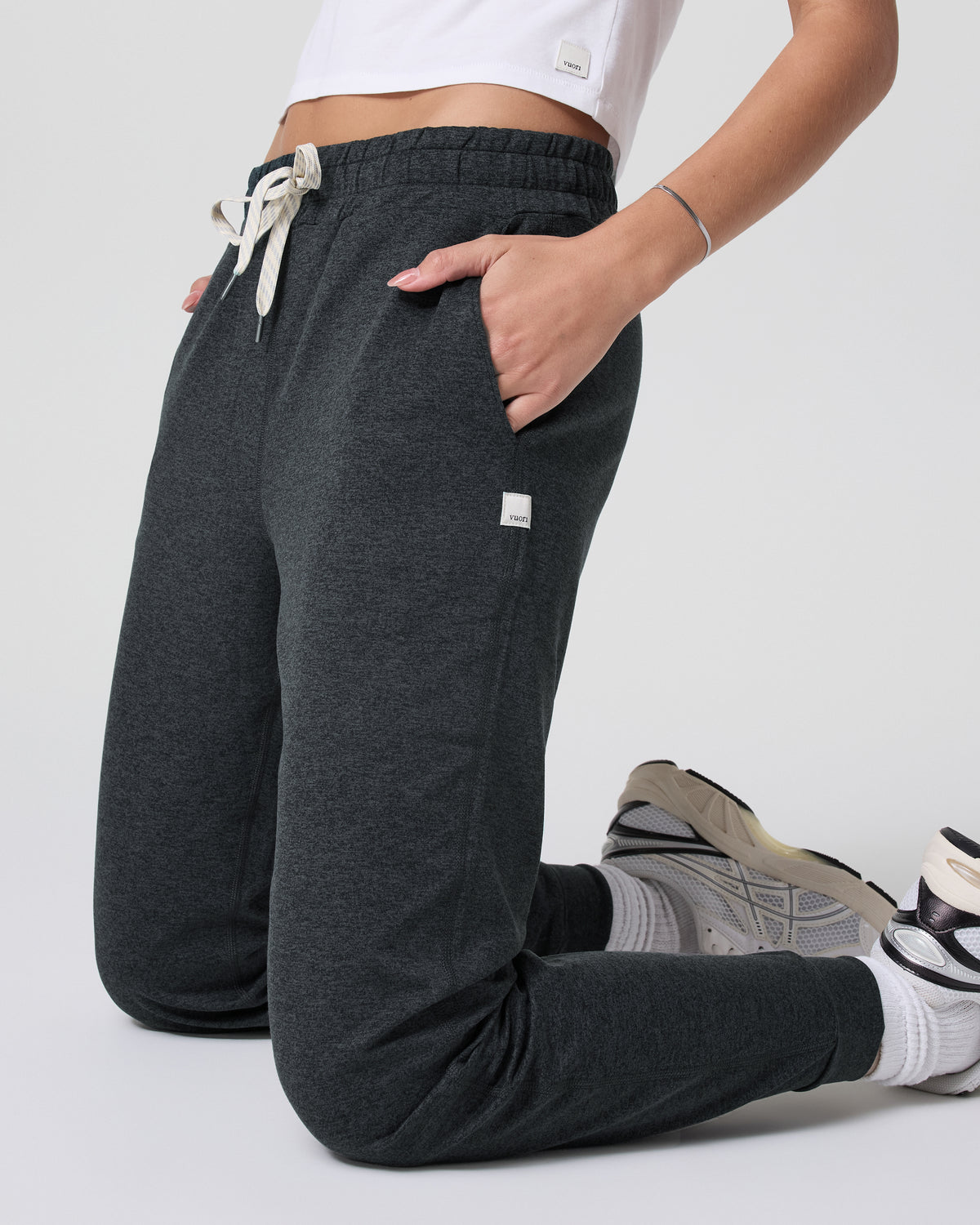 Vuori Performance Jogger - Long Charcoal Grey Sweatpants
