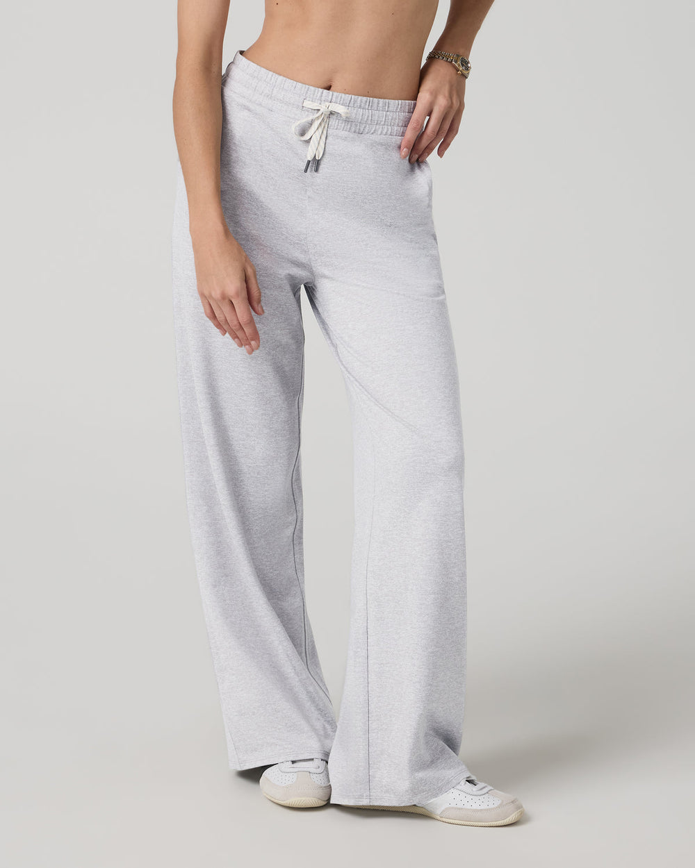 Vuori Halo Essential Wideleg - Short Women's Pale Grey Pants