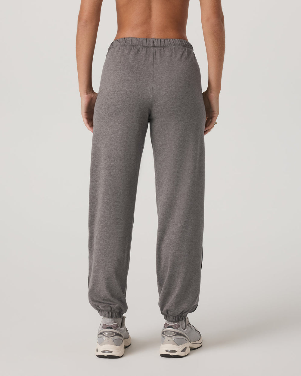 Vuori Halo Modern Sweatpant Women's Chia Heather Pants