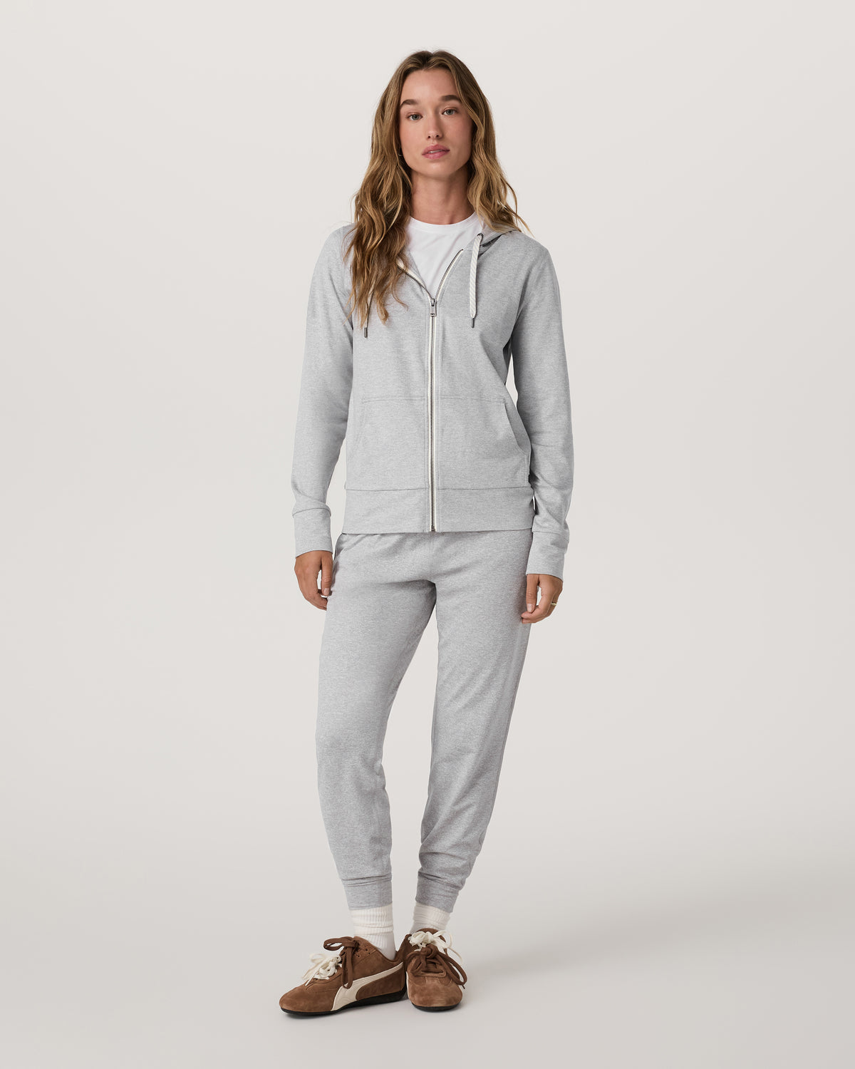 Vuori Performance Jogger Women's Pale Light Grey Joggers