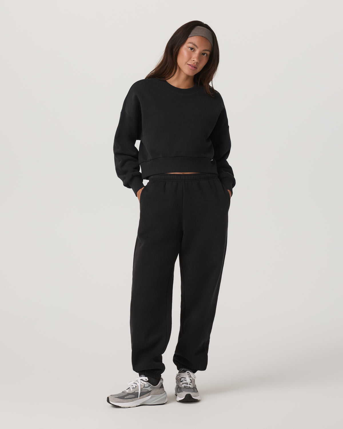Vuori Restore Classic Sweatpant Women's Washed Black Pants