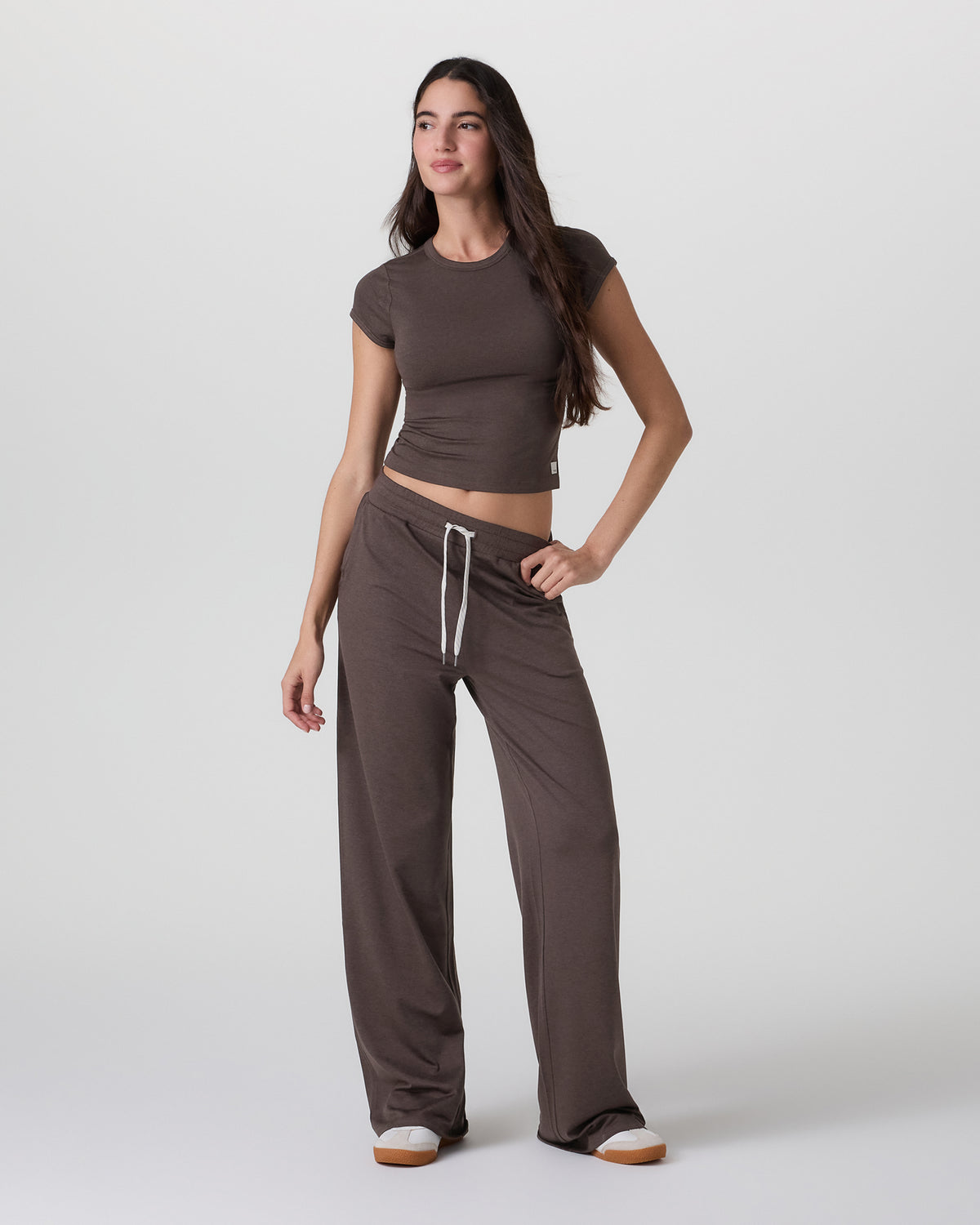 Vuori Halo Essential Wideleg Pant - Long Java Heather