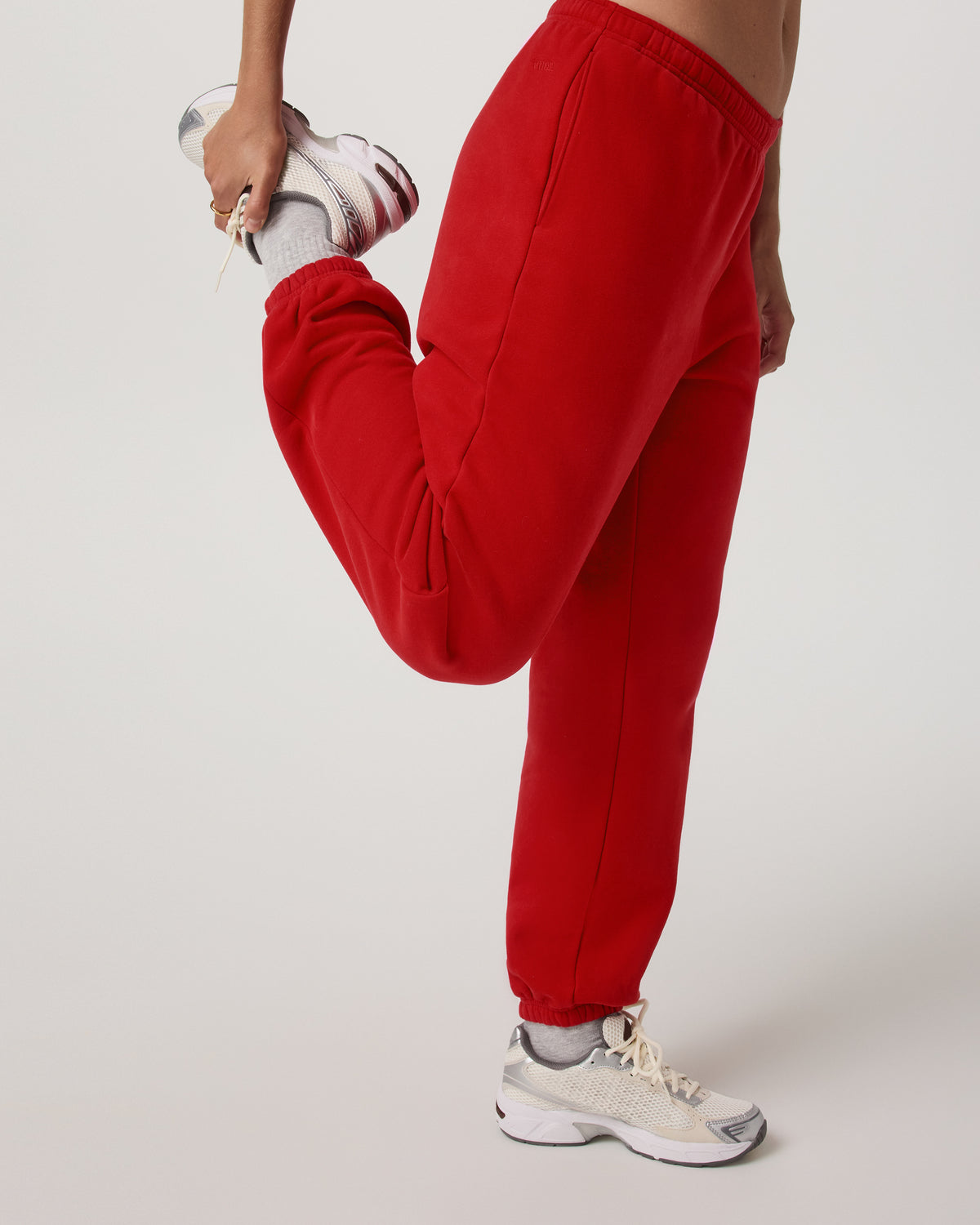 Vuori Restore Classic Sweatpant Women's Cherry Pants