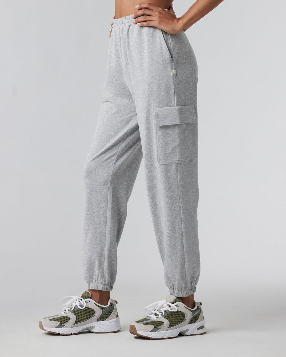 Vuori Boyfriend Cargo Sweatpant Pale Grey Heather