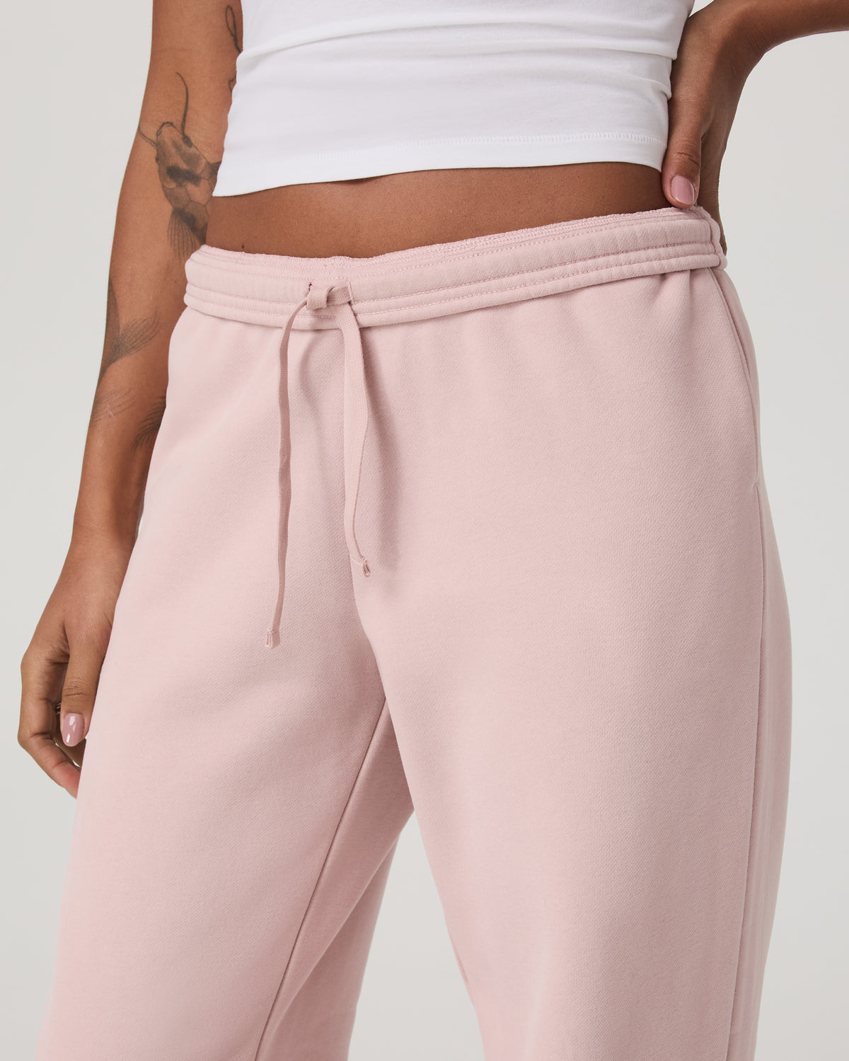 Vuori Women's Restore Straight Leg Sweatpant Vintage Rose
