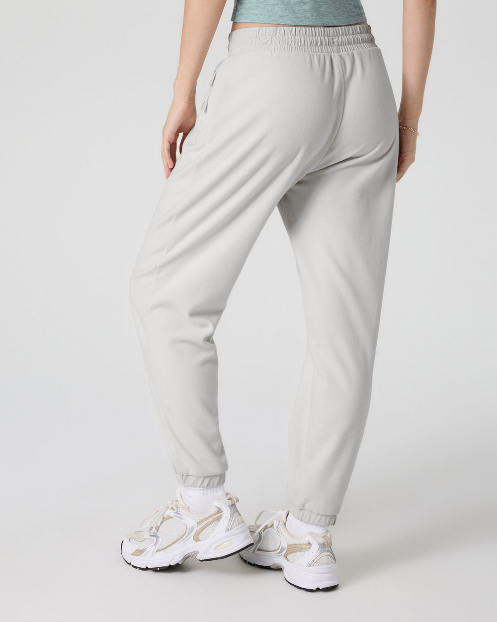 Vuori Women's Aspen Jogger Salt Fleece Joggers