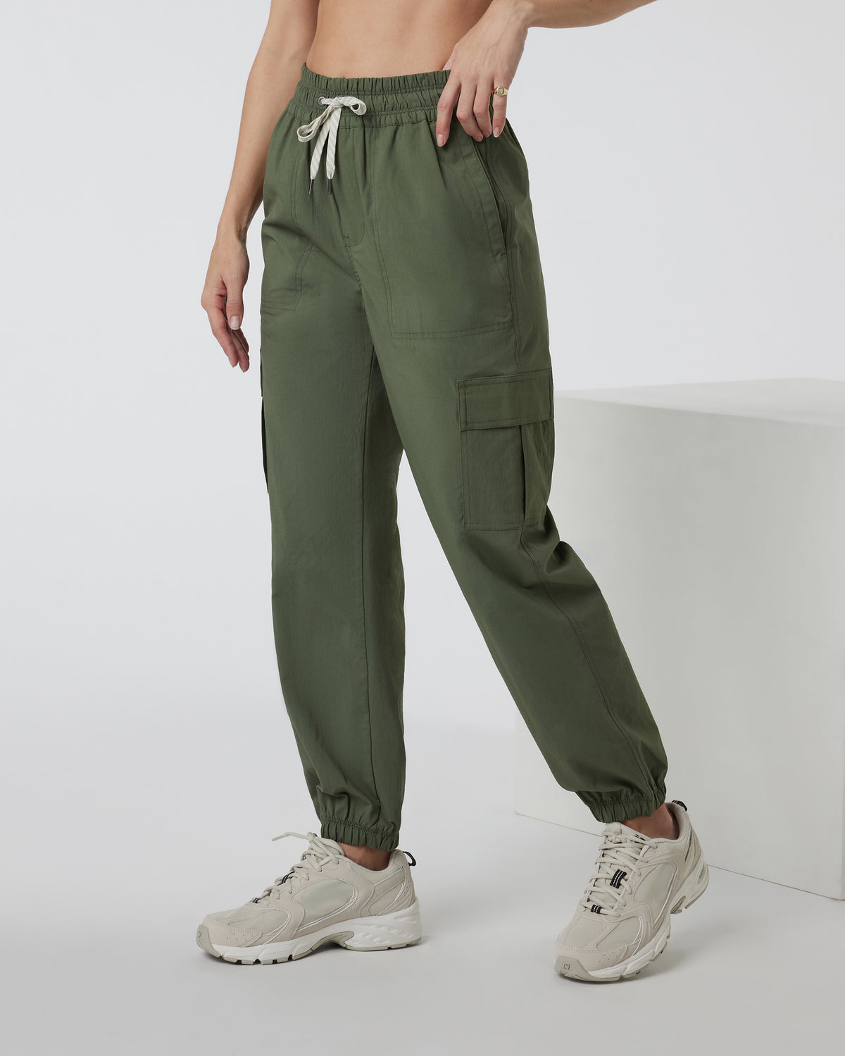 Vuori Birch Jogger Women's Army Utility Joggers