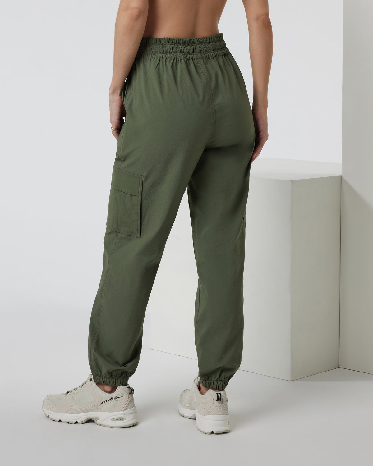 Vuori Birch Jogger Women's Army Utility Joggers