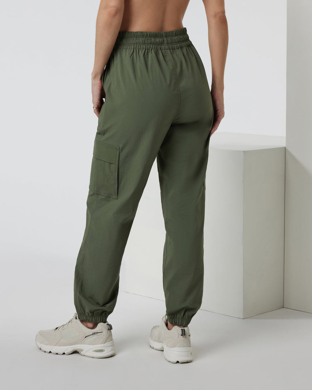 Vuori Birch Jogger Women's Army Utility Joggers