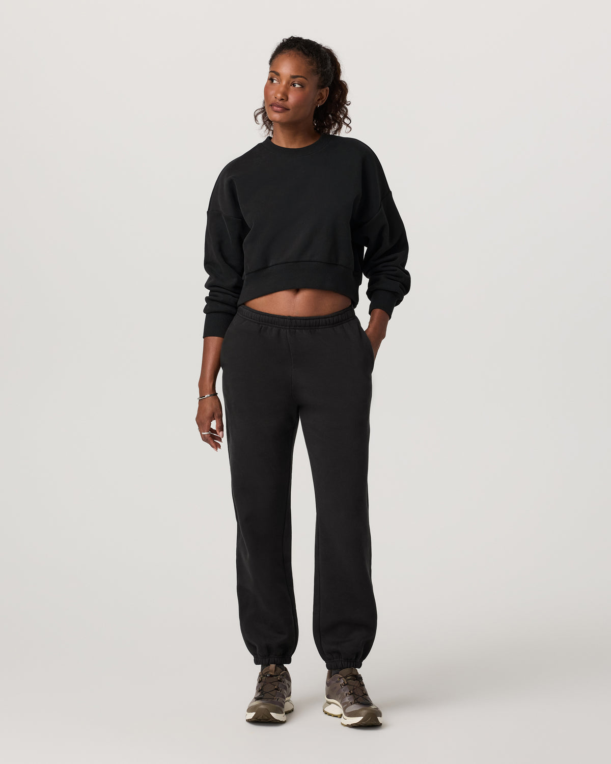 Vuori Women's Restore Classic Sweatpant - Long Washed Black