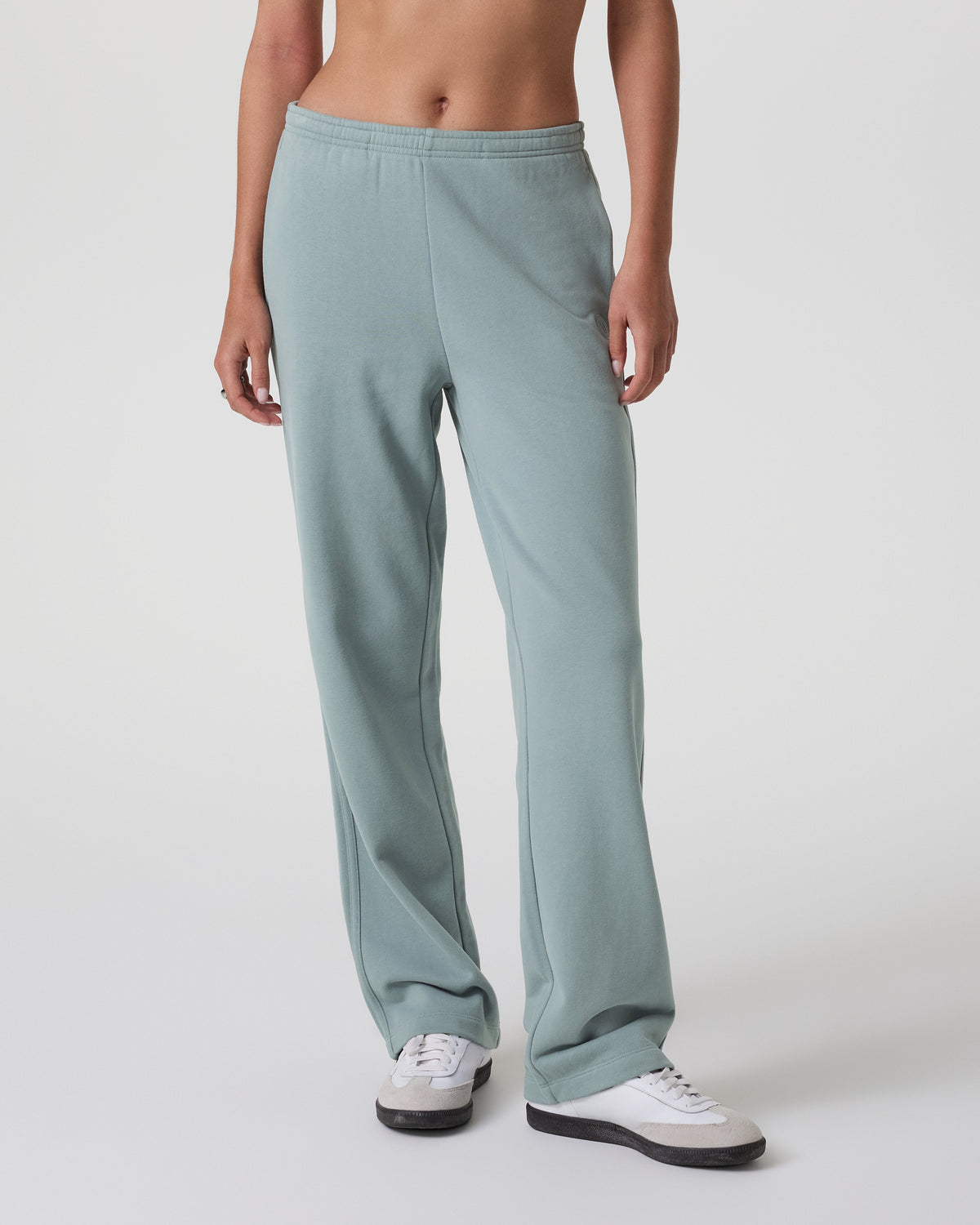 Vuori Sedona Straight Leg Sweatpant Mist