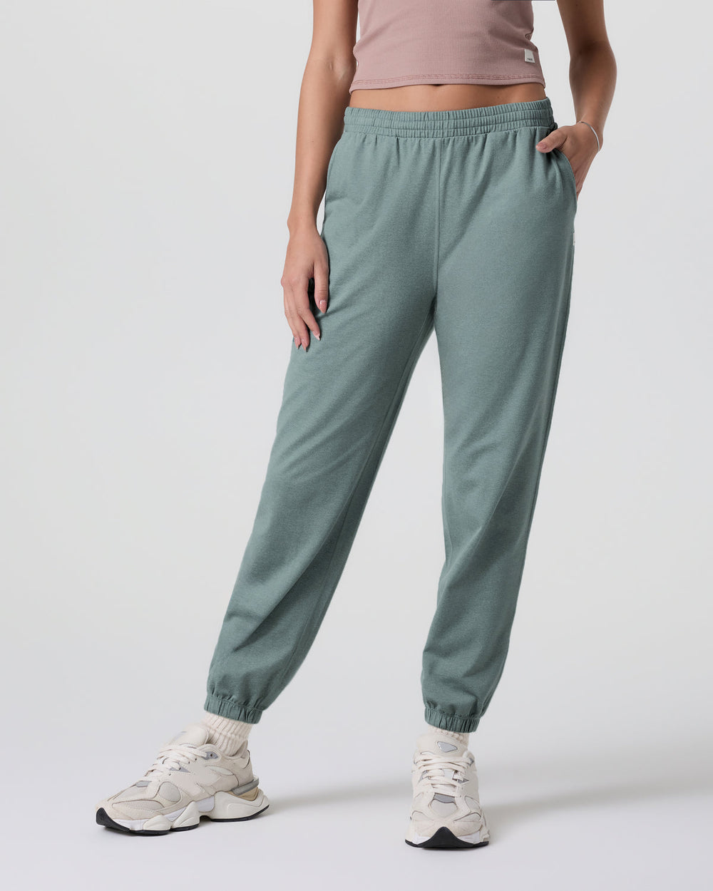 Vuori Boyfriend Sweatpant Vintage Pistachio Heather