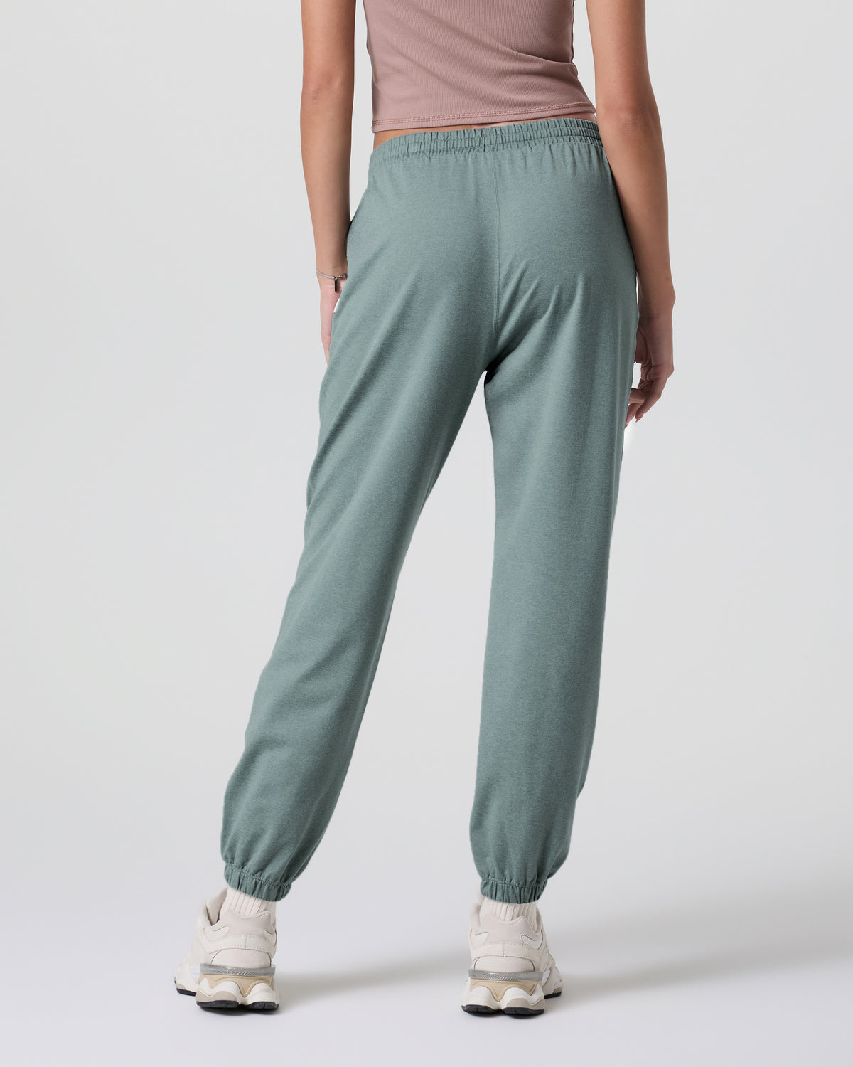 Vuori Boyfriend Sweatpant Vintage Pistachio Heather