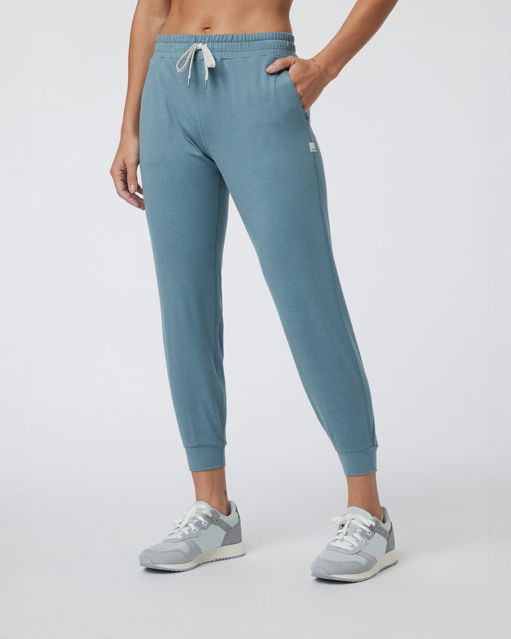 Vuori Performance Jogger Smoke Blue Heather Joggers
