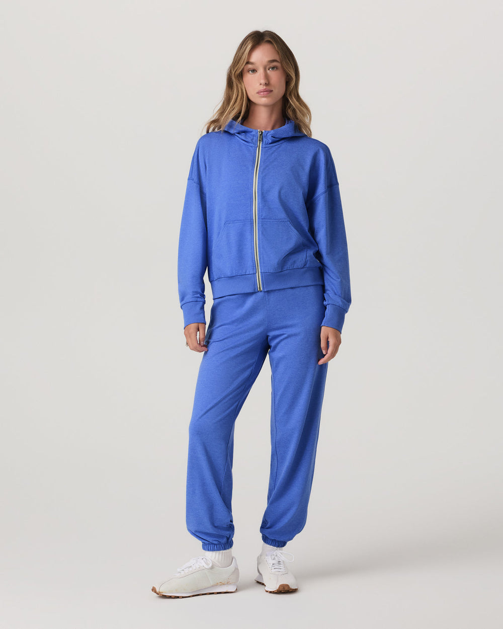 Vuori Halo Modern Sweatpant Women's Bright Iris Heather Pants