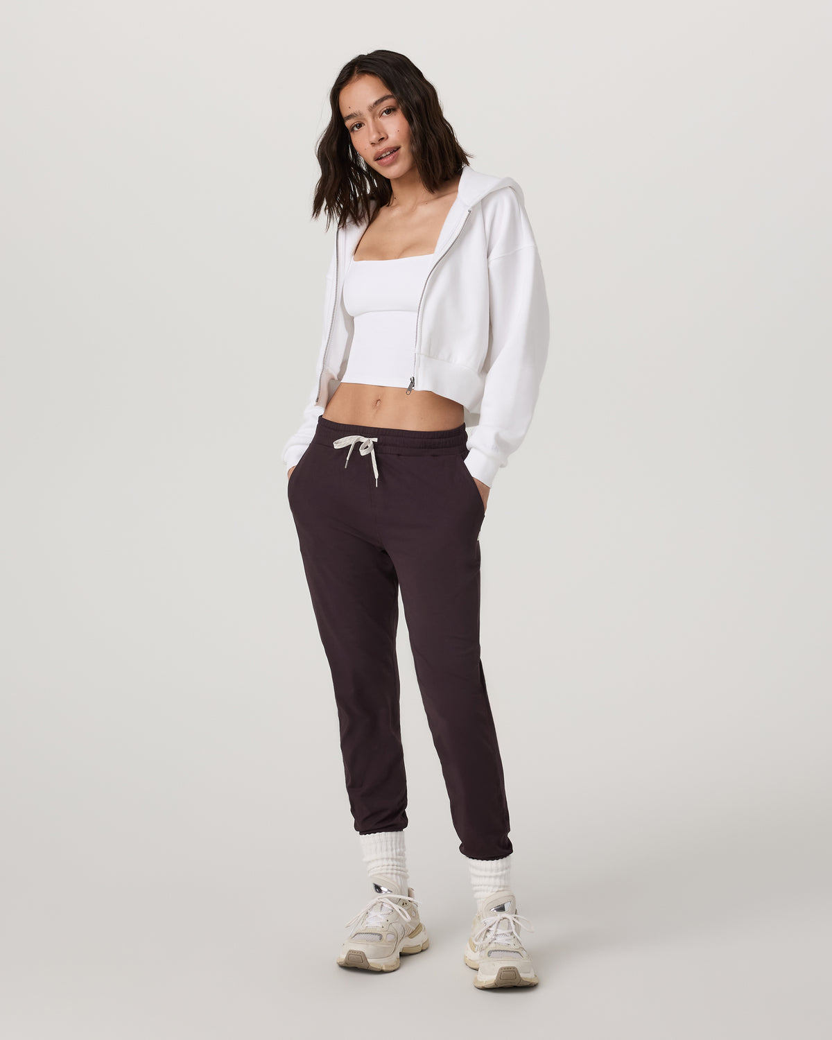 Vuori Performance Jogger - Long Women's Raisin Joggers