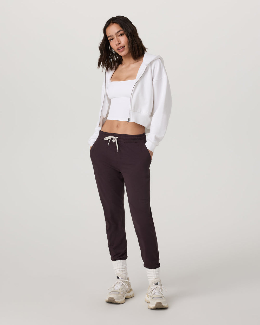 Vuori Performance Jogger - Long Women's Raisin Joggers