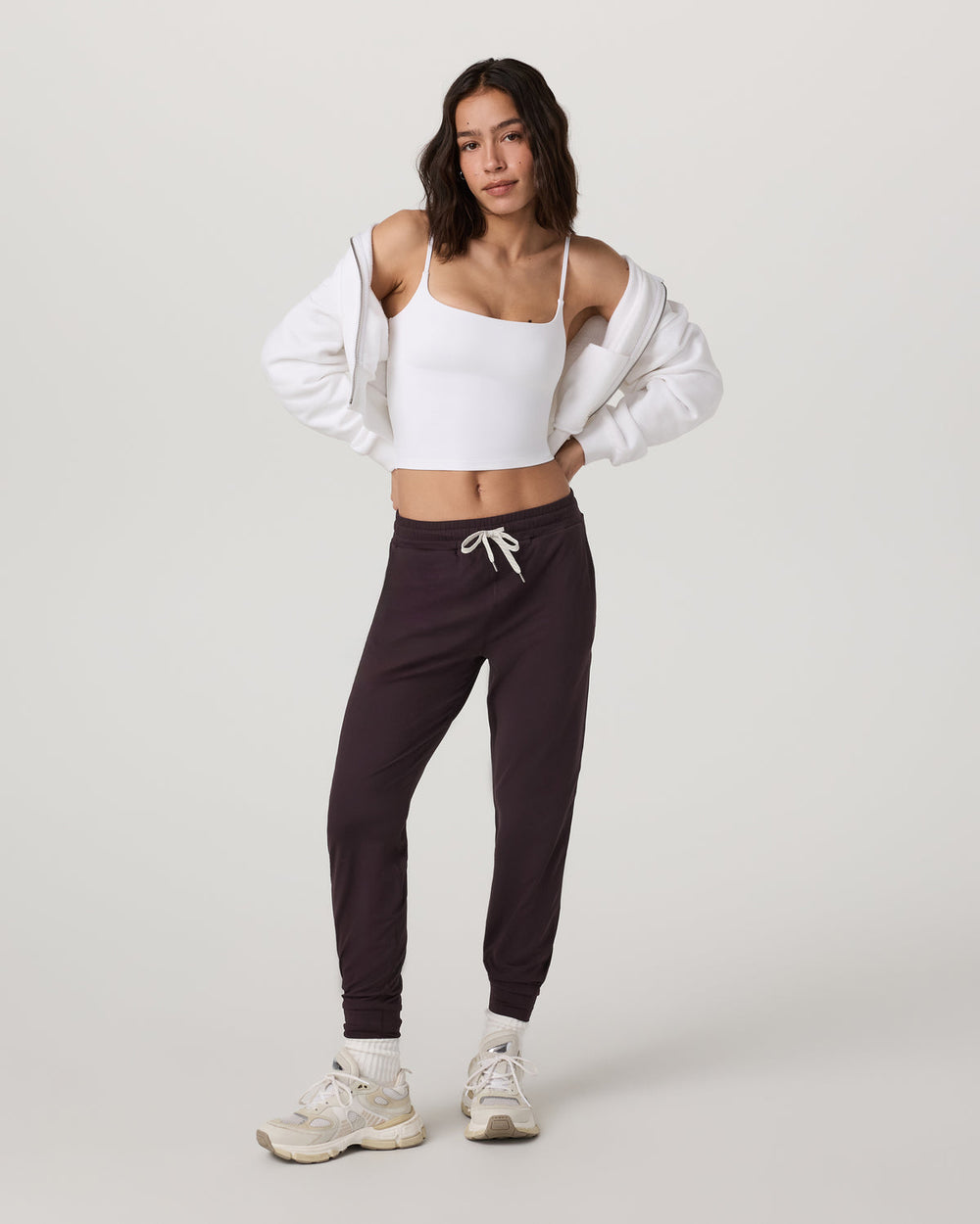 Vuori Performance Jogger - Long Women's Raisin Joggers