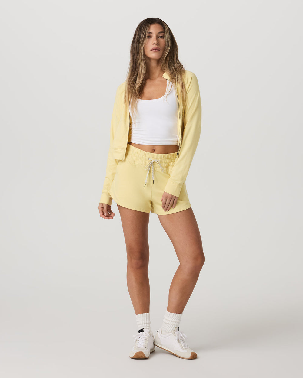 Vuori Women's Halo Performance Short 2.0 Lemon Snap Heather