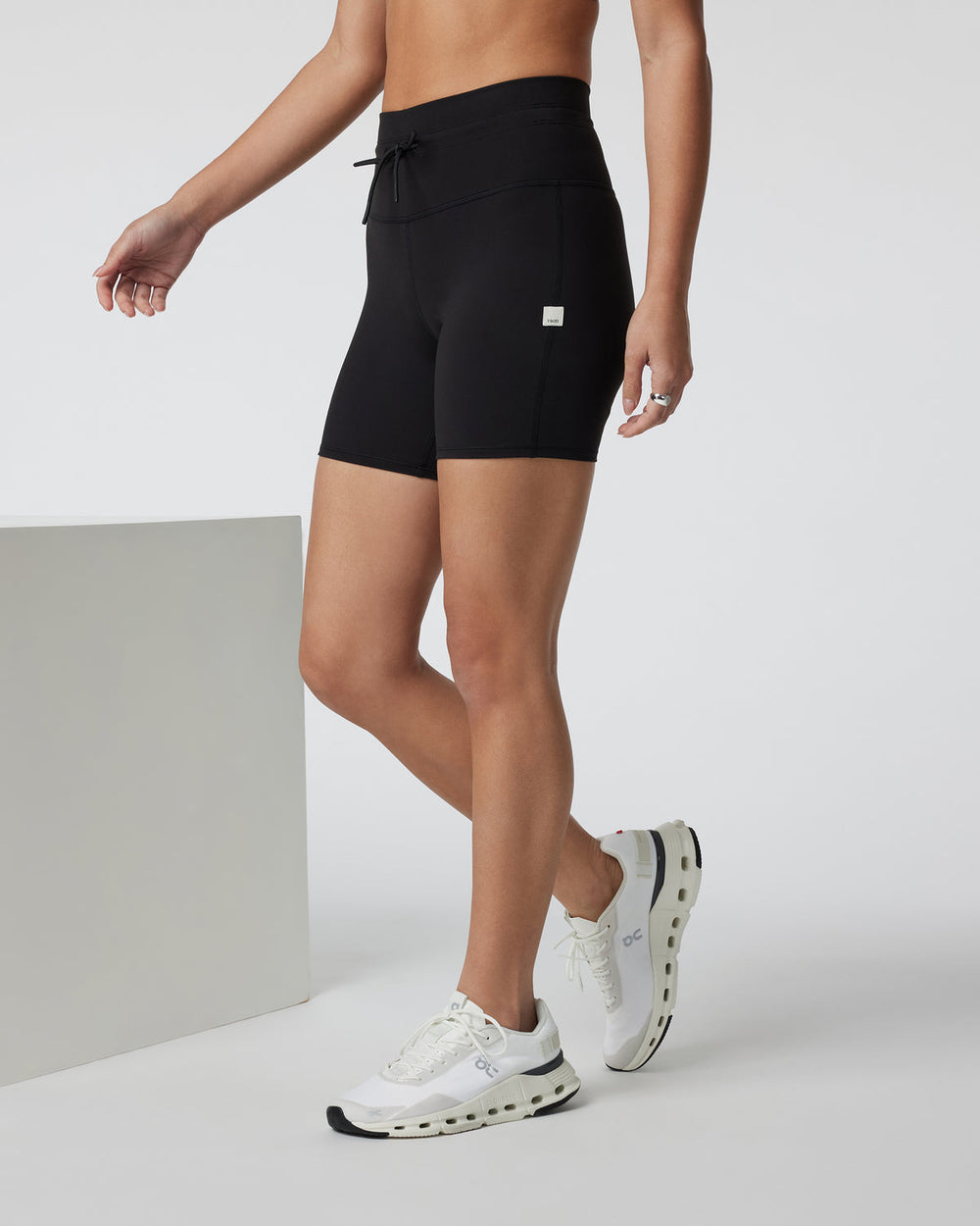 Vuori Daily Short Women's Black Biker Shorts