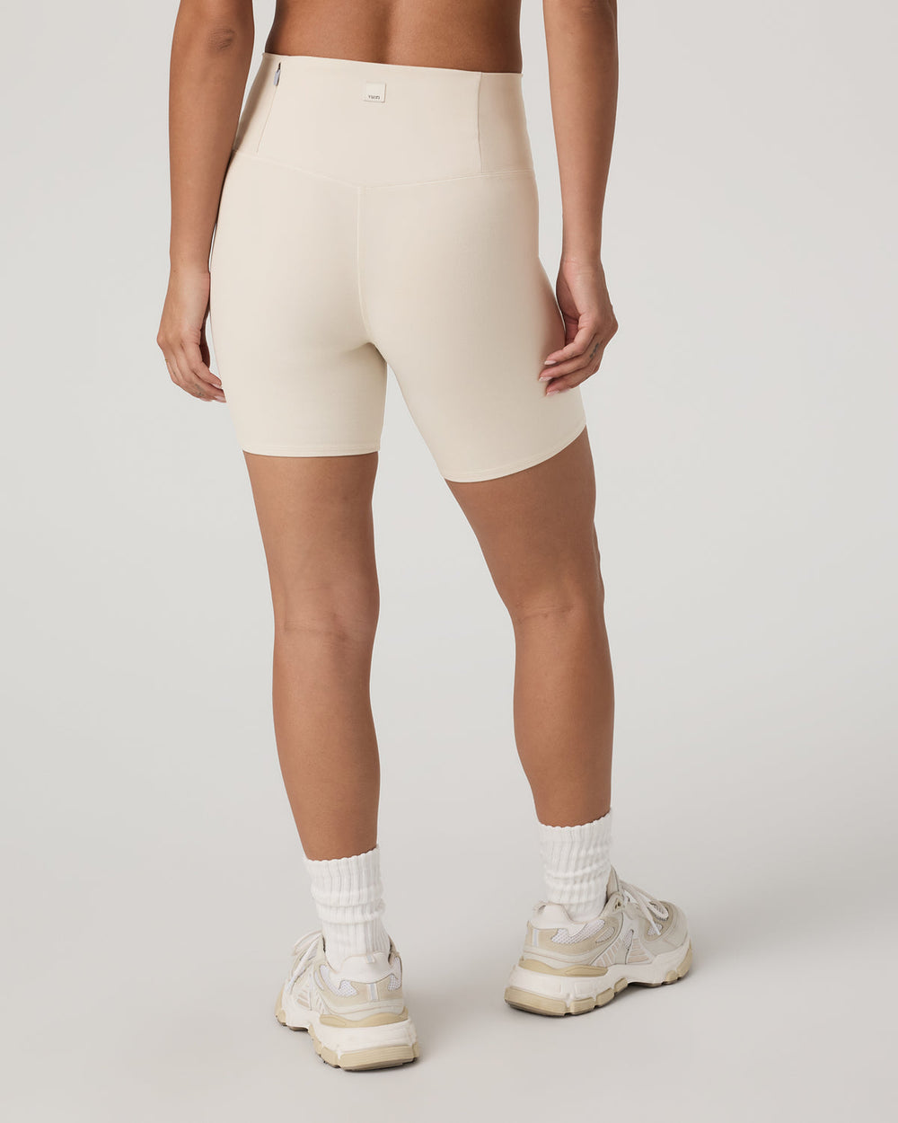Vuori Clean Elevation Shorty Women's Bone Heather Shorts