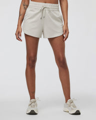 Vuori Halo Performance Short 2.0 Ecru Heather Shorts