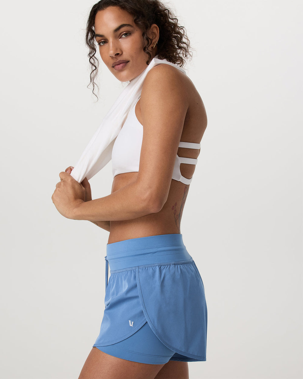 Vuori Daily Speed Short 2.5" Women's Light French Blue Shorts