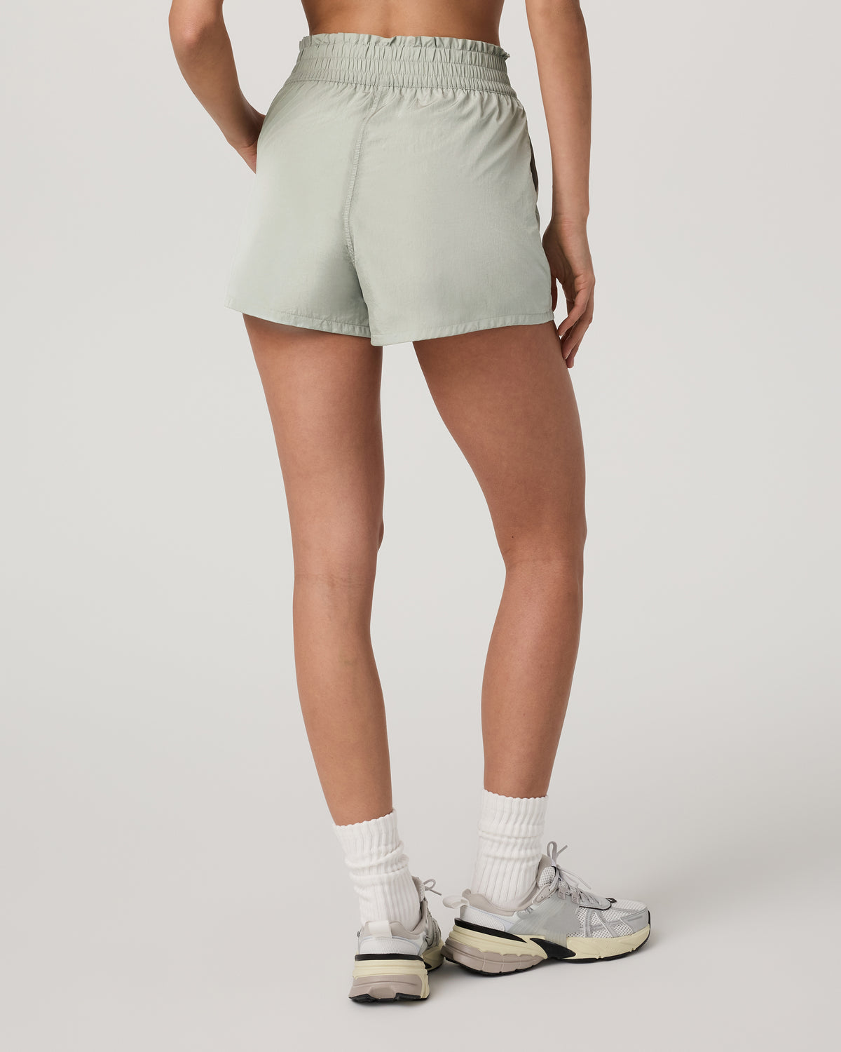 Vuori Dash Elevate Short Women's Talc Fitness Shorts