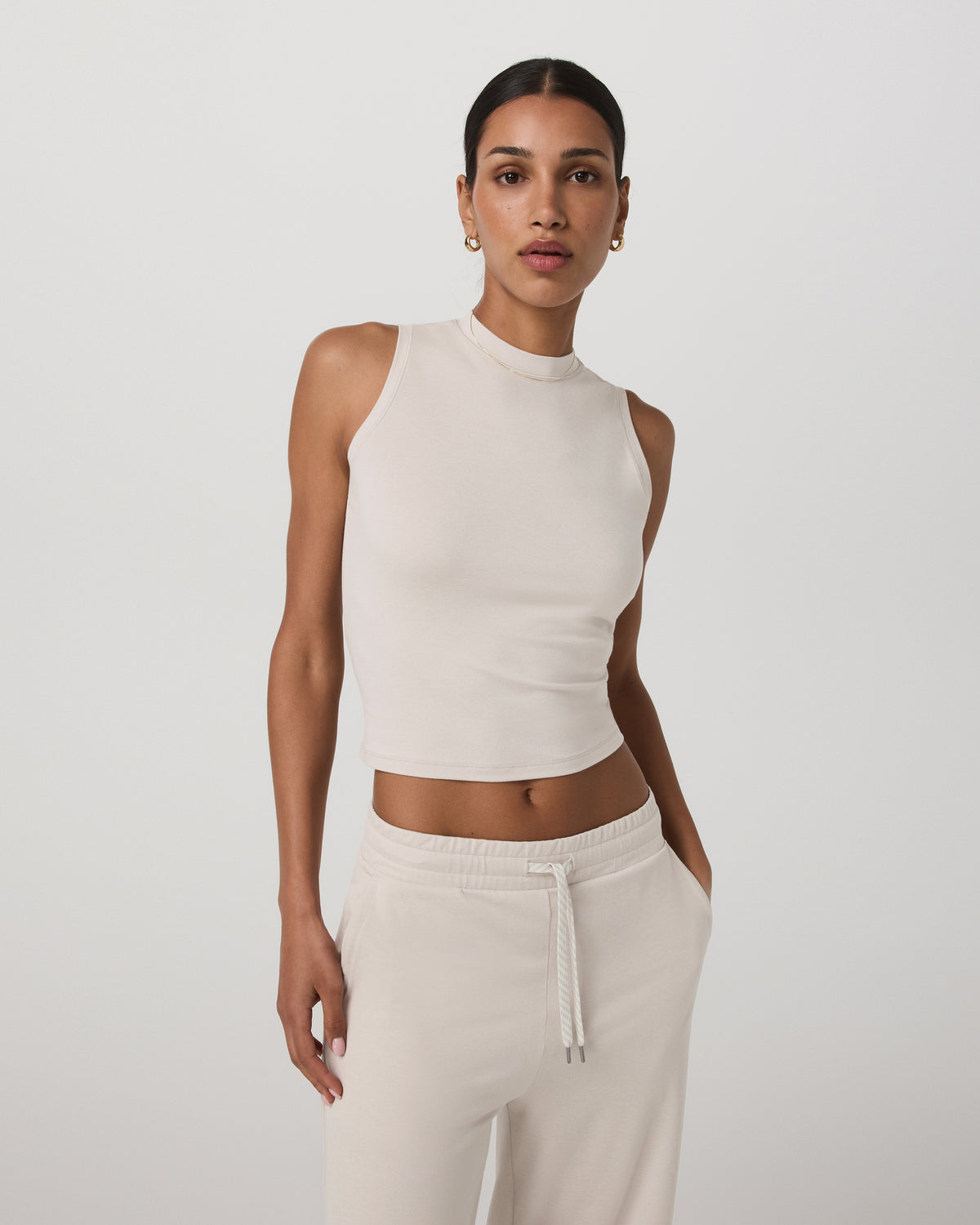 Vuori Halo Muscle Tank Women's Ecru Heather Tank Top