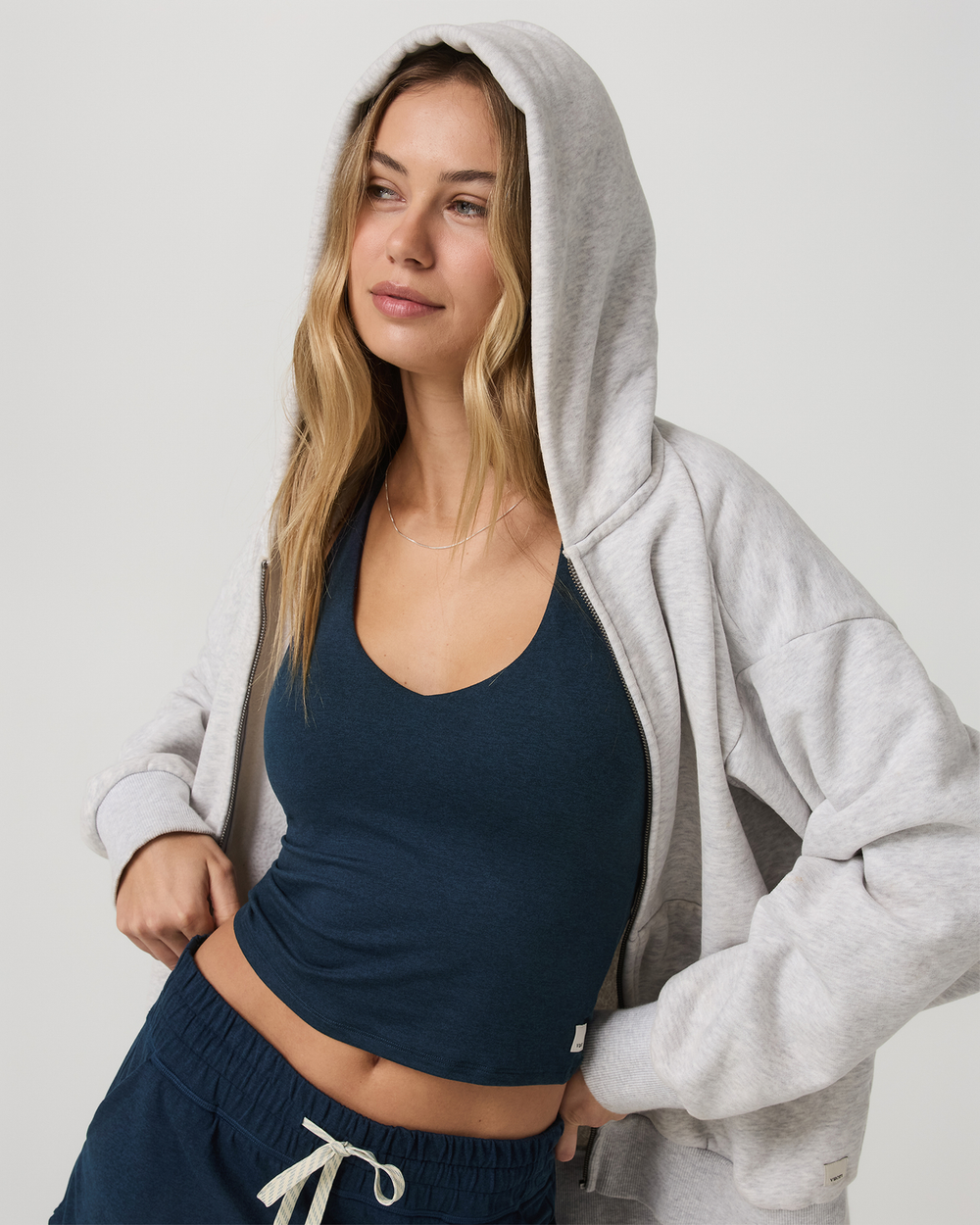 Vuori Halo Performance Crop Tank 2.0 Blue Coast Heather Top