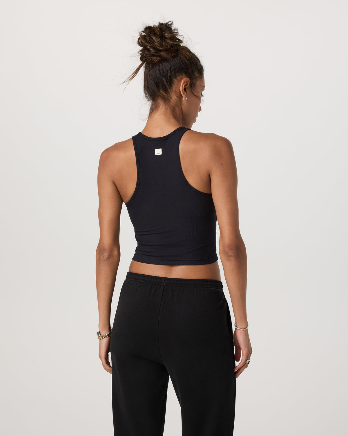 Vuori Pose Plyo Tank Black Crop Tank Top with Built in Bra
