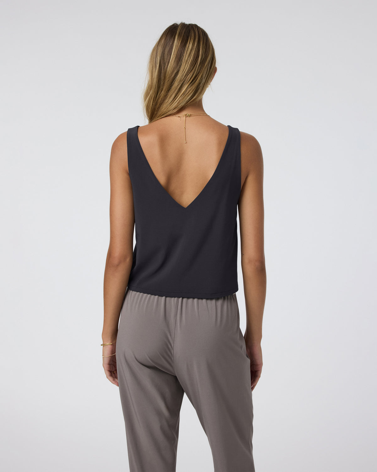 Vuori Villa Cropped Tank Black