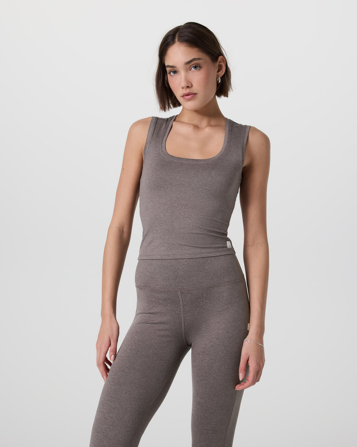 Vuori Halo Essential Scoop Tank Chia Heather